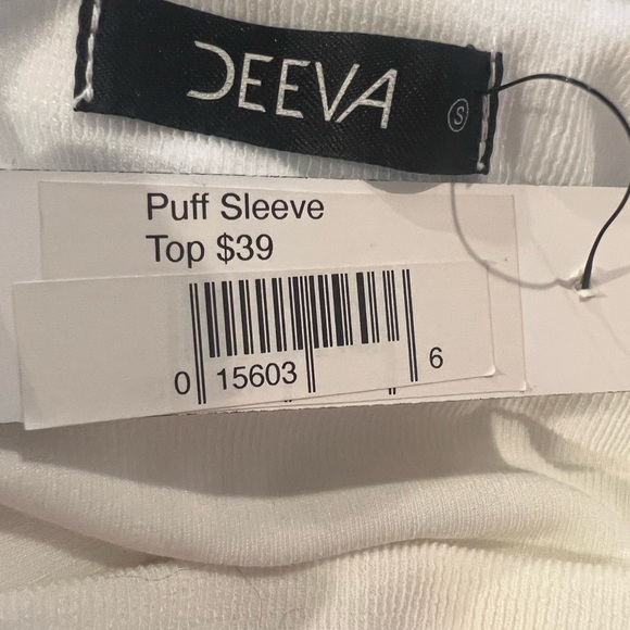 Women Puff Sleeve White Mini Top - Picture 2 of 2